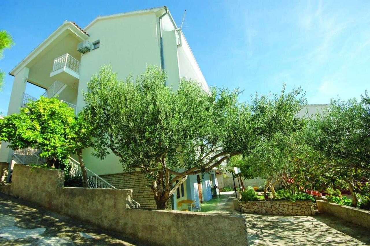 Charming Apartment In Tisno With 2 Bedrooms And Air Conditioning Exterior foto